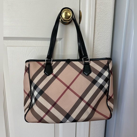 Burberry Tote Bag - Picture 14 of 17